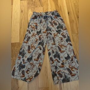 NWOT Easel printed western pants. Size large .Straight out of package